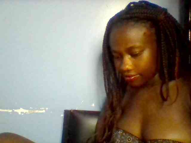 Cute-dall webcam