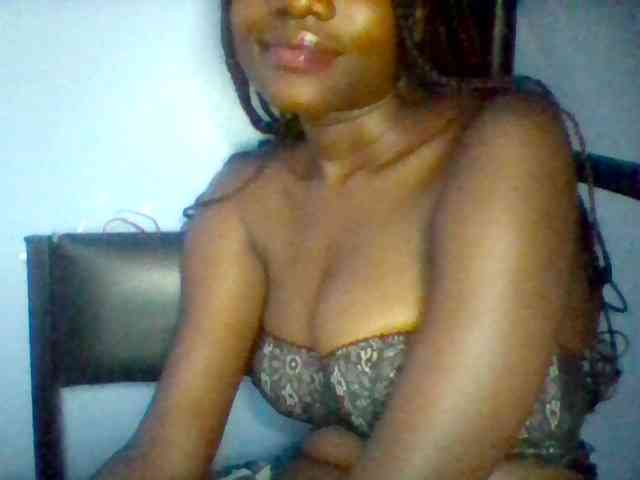 Cute-dall webcam