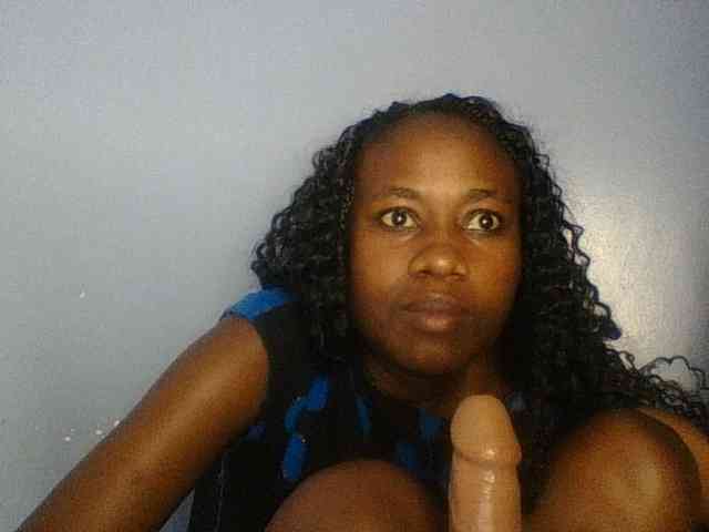 Cute-dall webcam