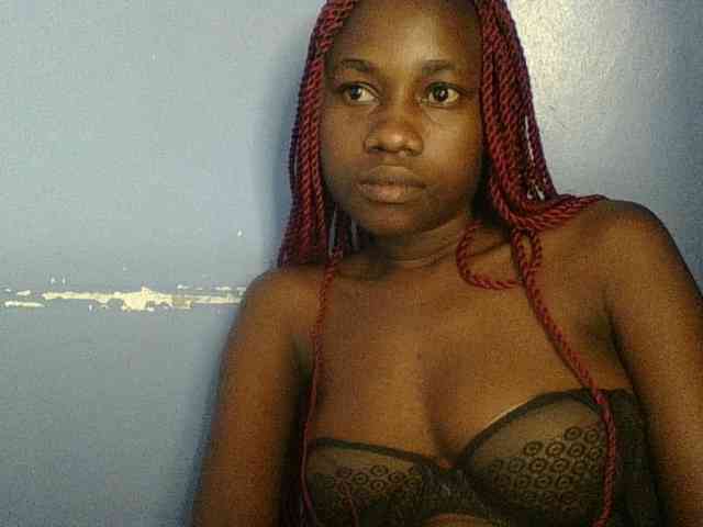 Cute-dall webcam