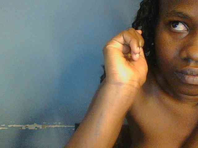 Cute-dall webcam