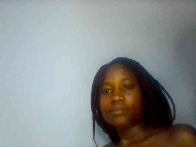 Cute-dall webcam