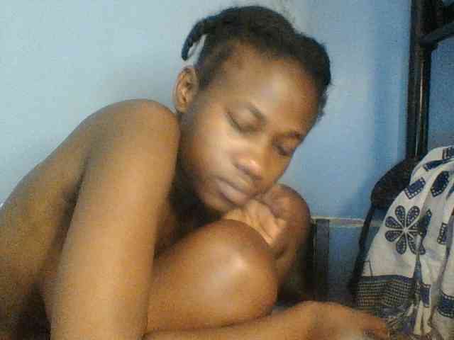 Cute-dall webcam