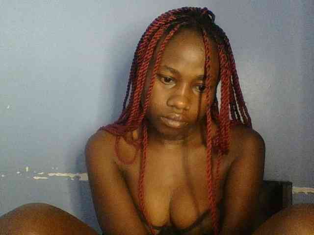 Cute-dall webcam