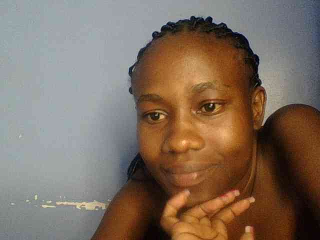 Cute-dall webcam