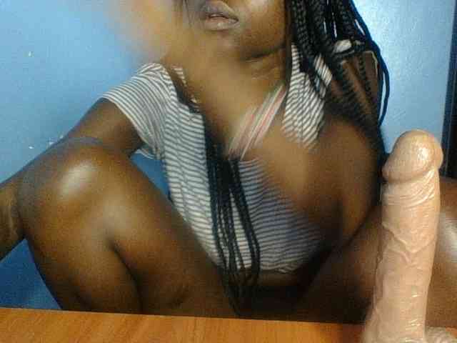 Cute-dall webcam