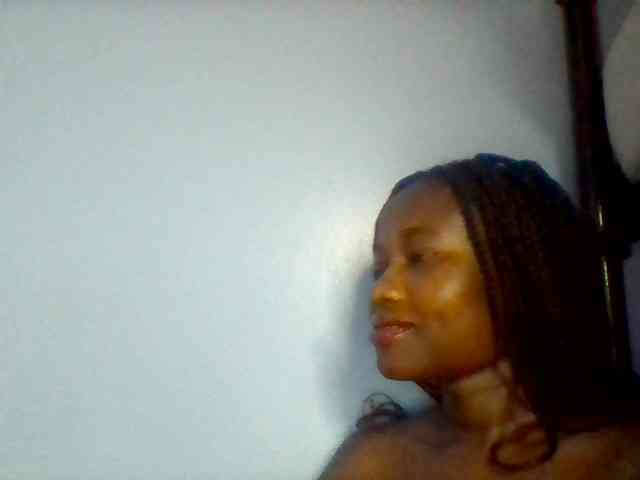 Cute-dall webcam