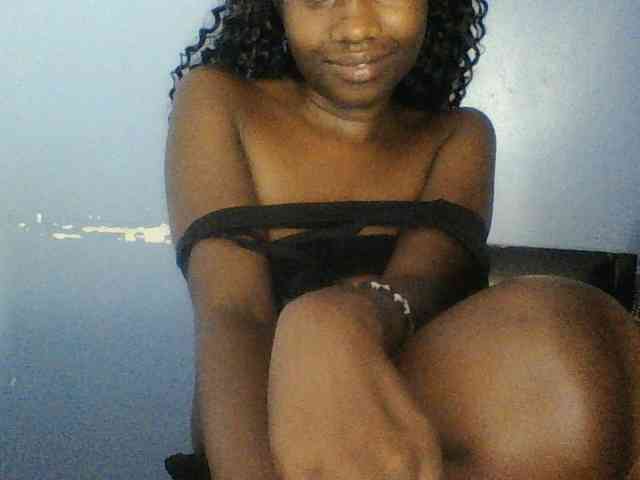 Cute-dall webcam