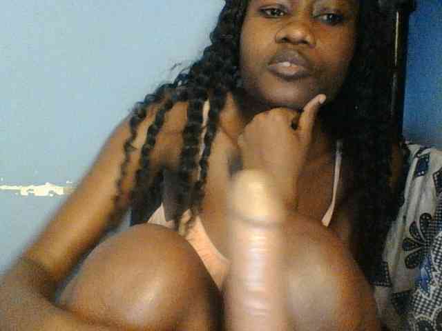 Cute-dall webcam