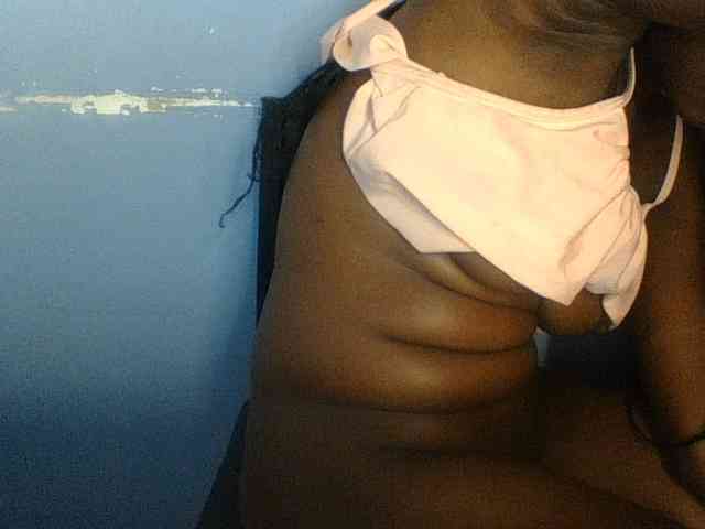 Cute-dall webcam