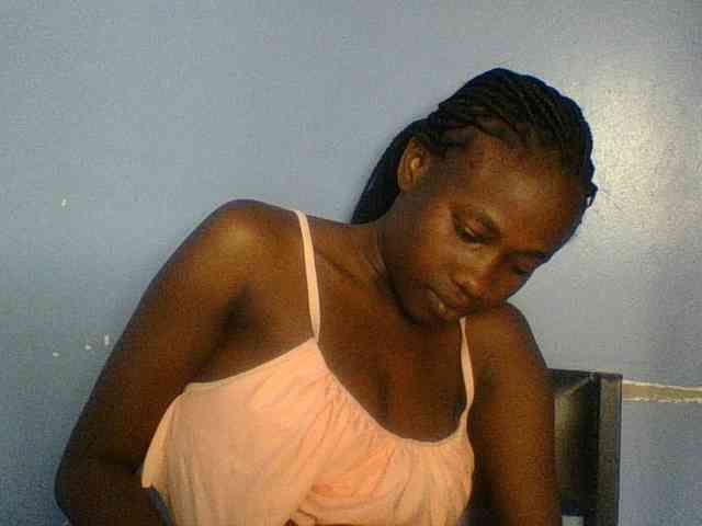 Cute-dall webcam