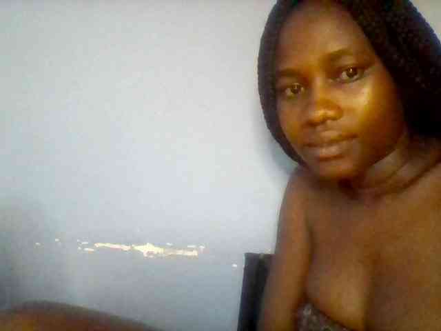 Cute-dall webcam