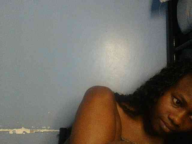 Cute-dall webcam