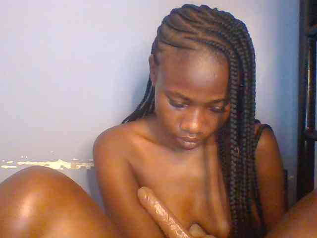 Cute-dall webcam