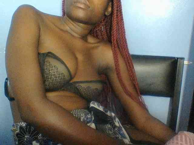 Cute-dall webcam