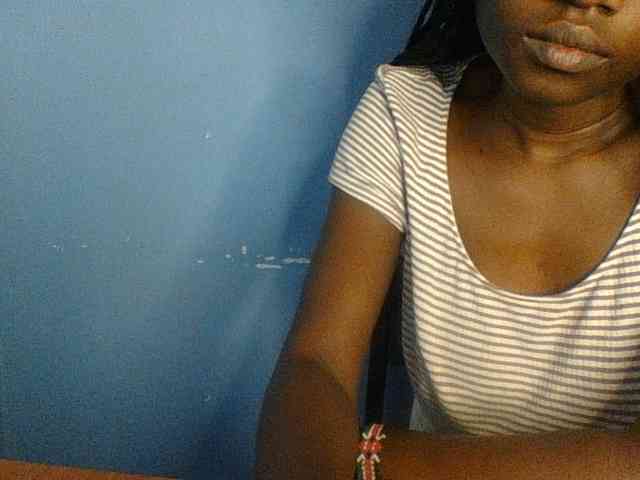 Cute-dall webcam