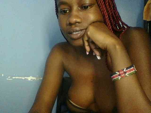 Cute-dall webcam