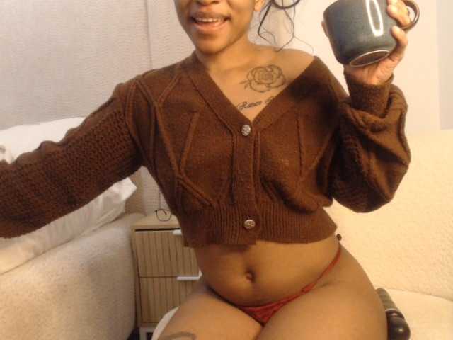FatAss-3 live cam on BongaCams