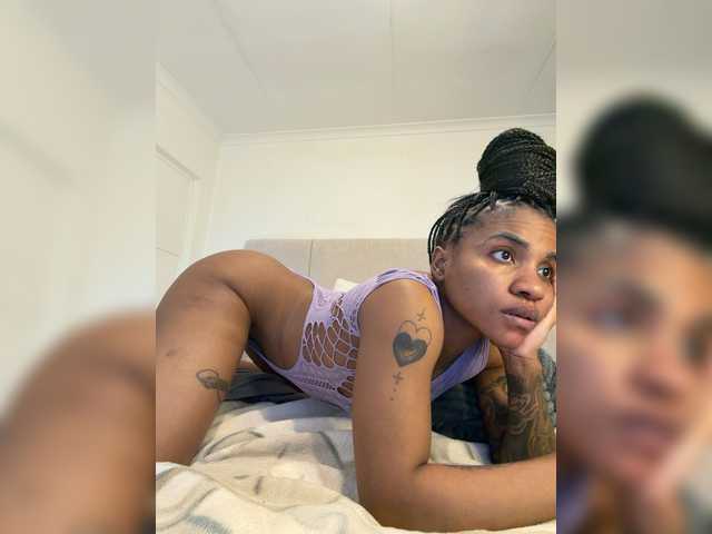 FatAss-3 live cam on BongaCams
