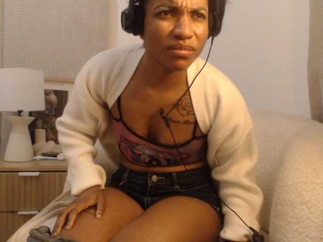 FatAss-3 live cam on BongaCams