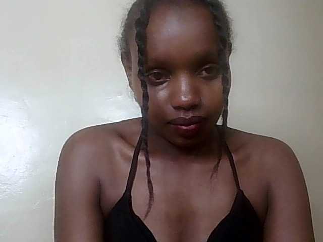 HornyZara live cam on BongaCams