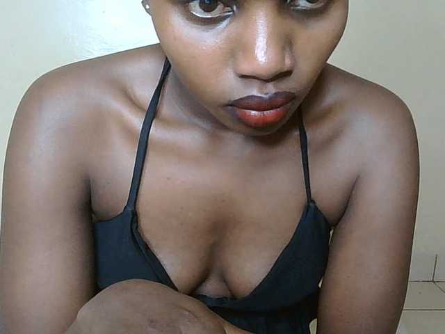 HornyZara live cam on BongaCams