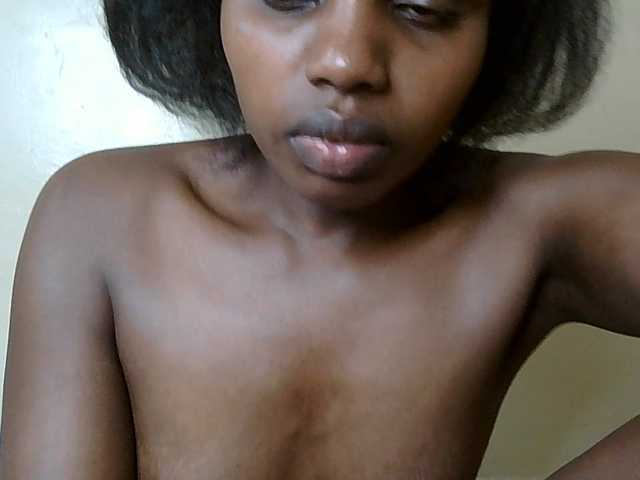 HornyZara live cam on BongaCams