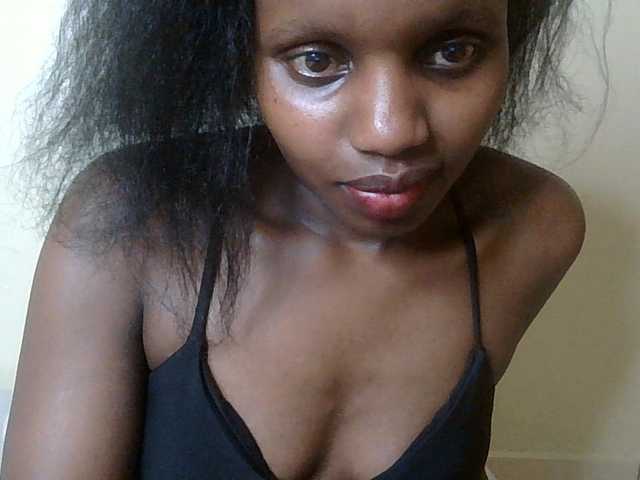 HornyZara live cam on BongaCams