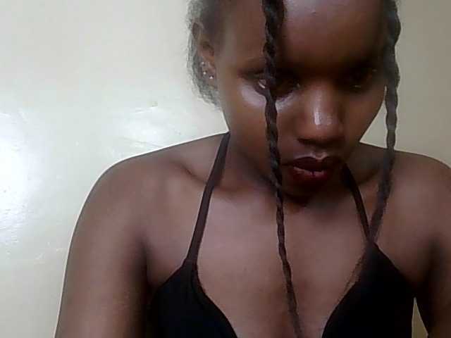 HornyZara live cam on BongaCams