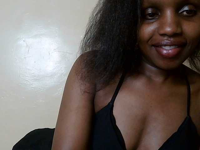 HornyZara live cam on BongaCams