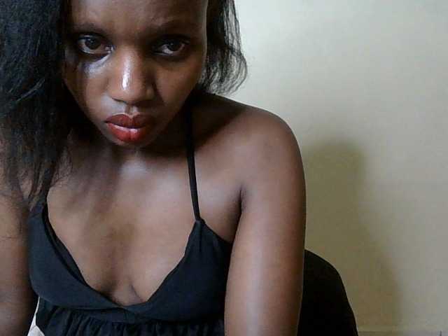 HornyZara live cam on BongaCams