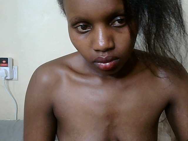 HornyZara live cam on BongaCams