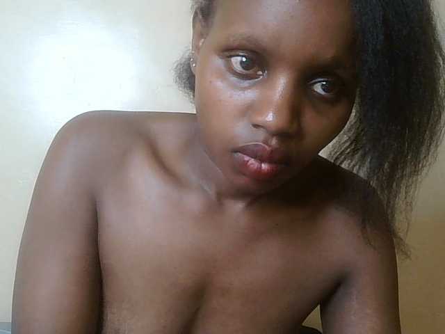 HornyZara live cam on BongaCams