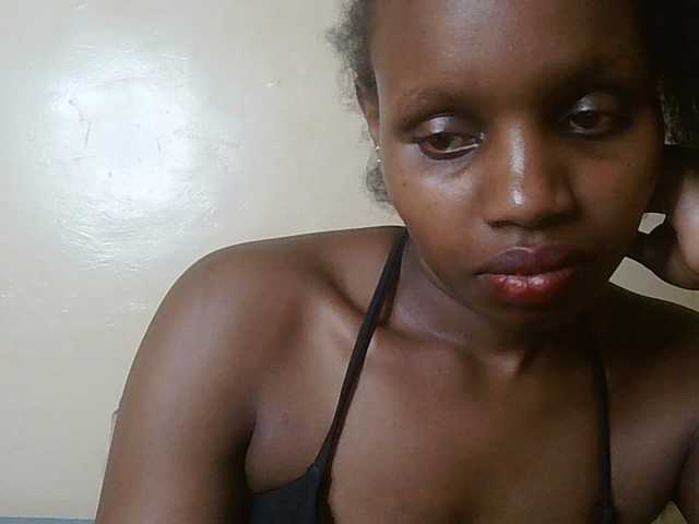 HornyZara live cam on BongaCams