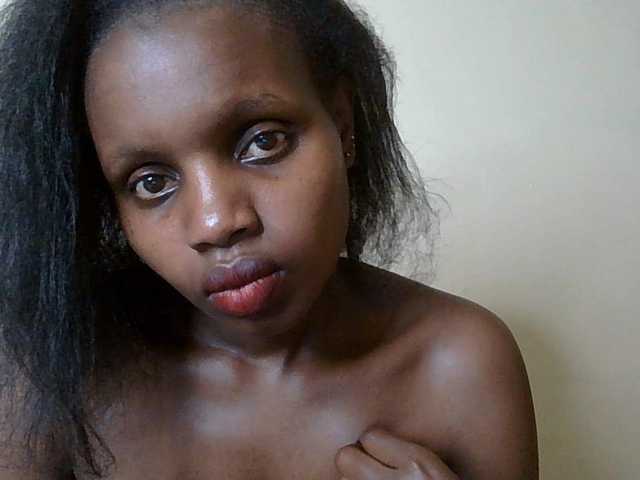HornyZara live cam on BongaCams