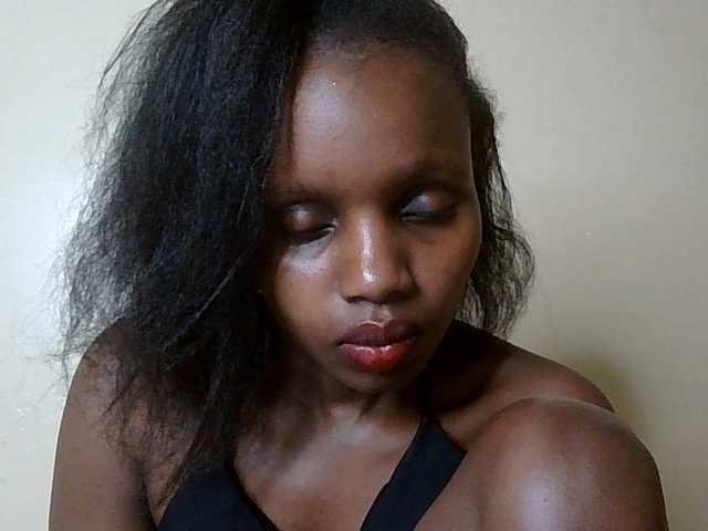 HornyZara live cam on BongaCams
