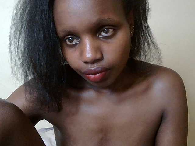 HornyZara live cam on BongaCams