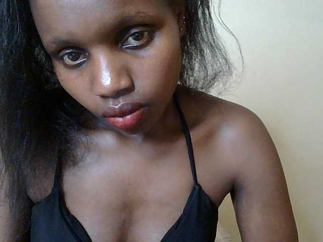 HornyZara live cam on BongaCams