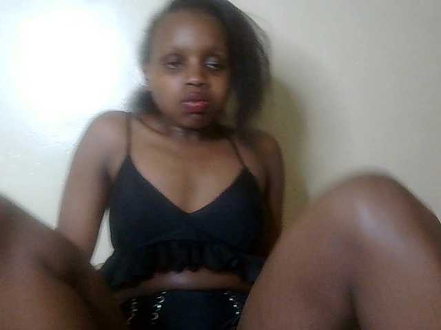 HornyZara live cam on BongaCams