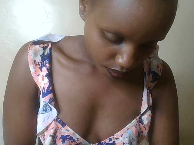 HornyZara live cam on BongaCams