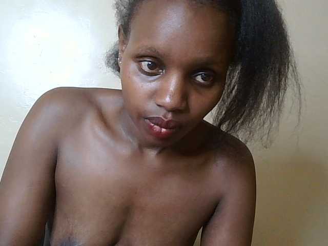 HornyZara live cam on BongaCams