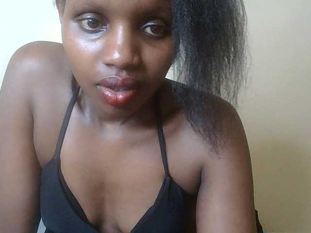 HornyZara live cam on BongaCams