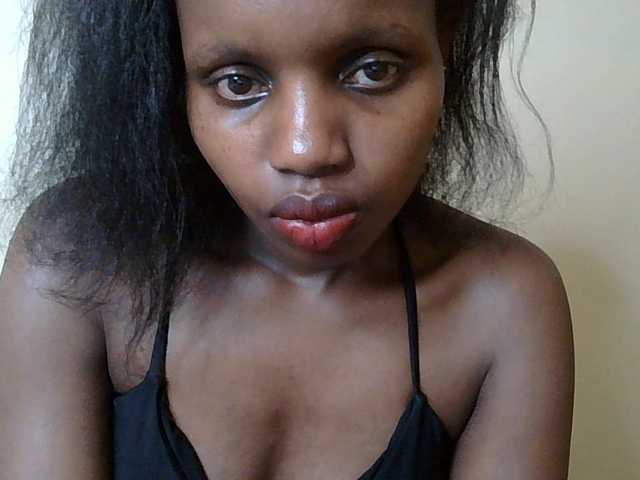 HornyZara live cam on BongaCams