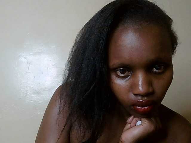 HornyZara live cam on BongaCams