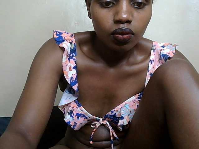 HornyZara live cam on BongaCams