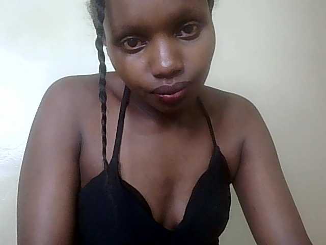 HornyZara live cam on BongaCams