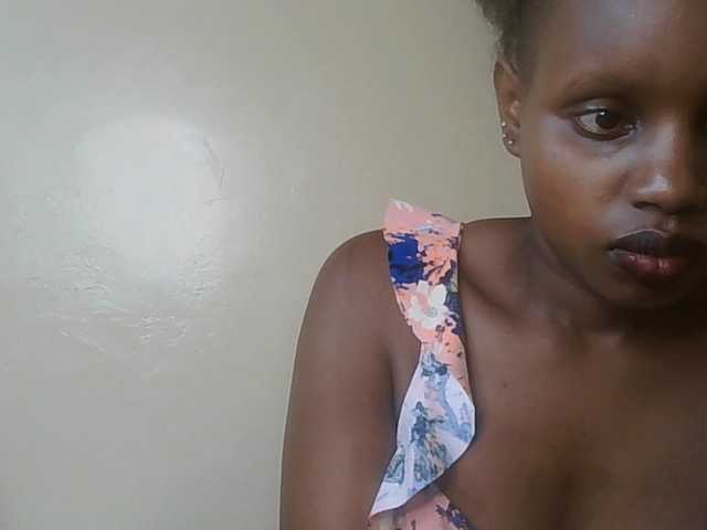 HornyZara live cam on BongaCams