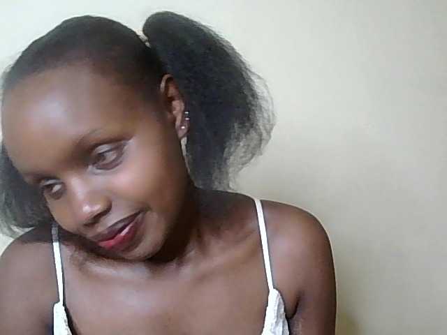 HornyZara live cam on BongaCams