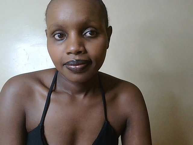 HornyZara live cam on BongaCams