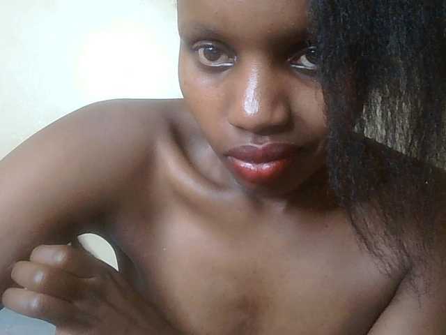 HornyZara live cam on BongaCams